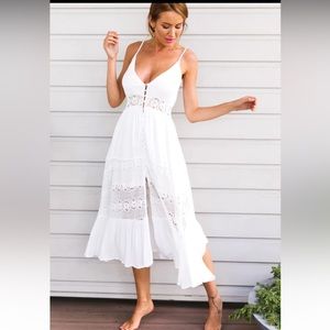 Butter cake midi dress in white